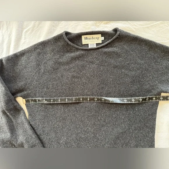 Harley of Scotland Women’s Cashmere/ Merino Rolled Neck Sweater - Small - Picture 5 of 10